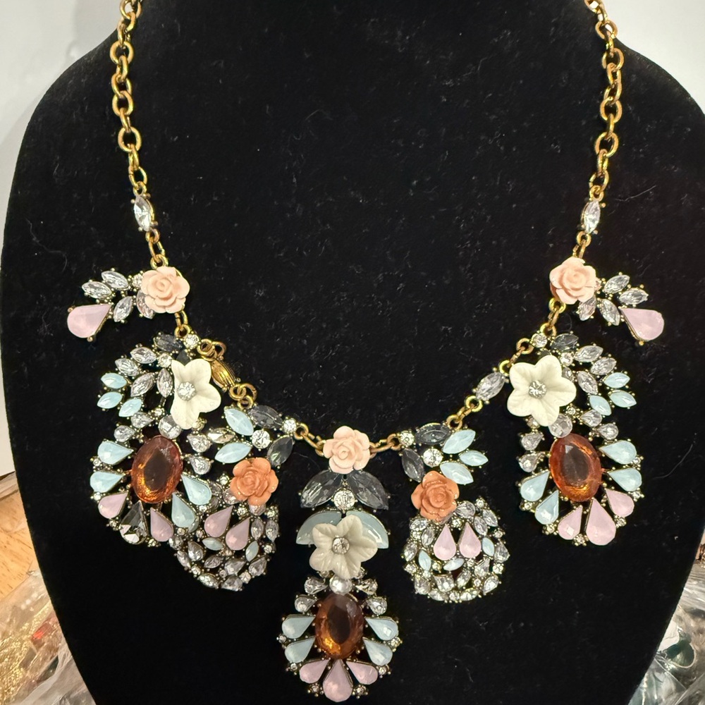 Rose Garden Crystal Necklace with Gold Chain